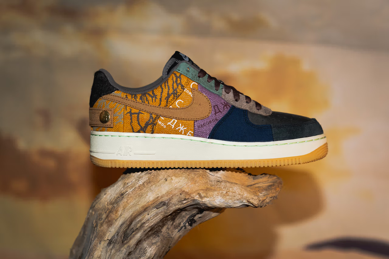 https---hypebeast.com-image-2019-11-travis-scott-nike-air-force-1-cactus-jack-cn2405-900-closer-look-2.jpg